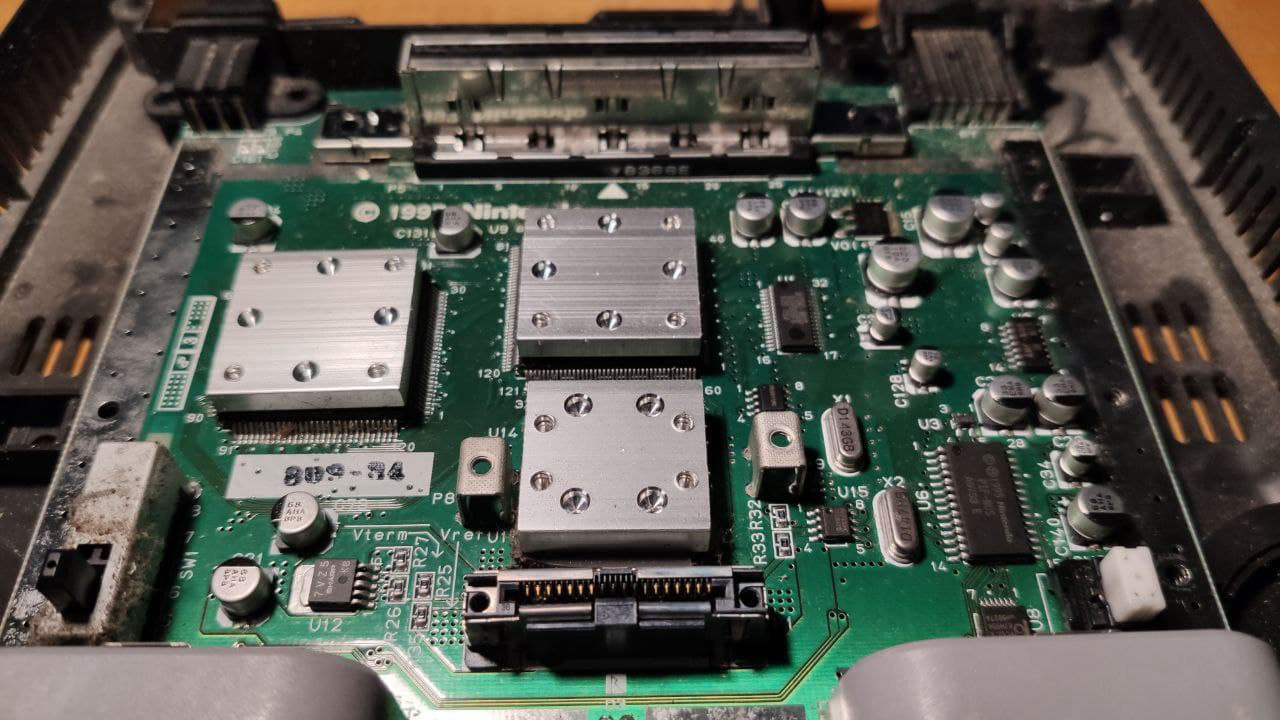 N64 desarmada