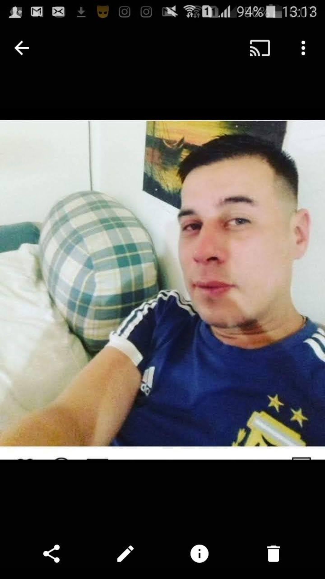 Quisiera tenerte en tus brazos