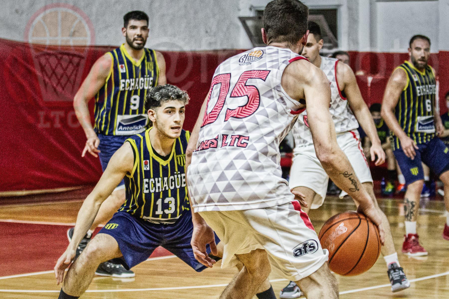 BASQUETBALL