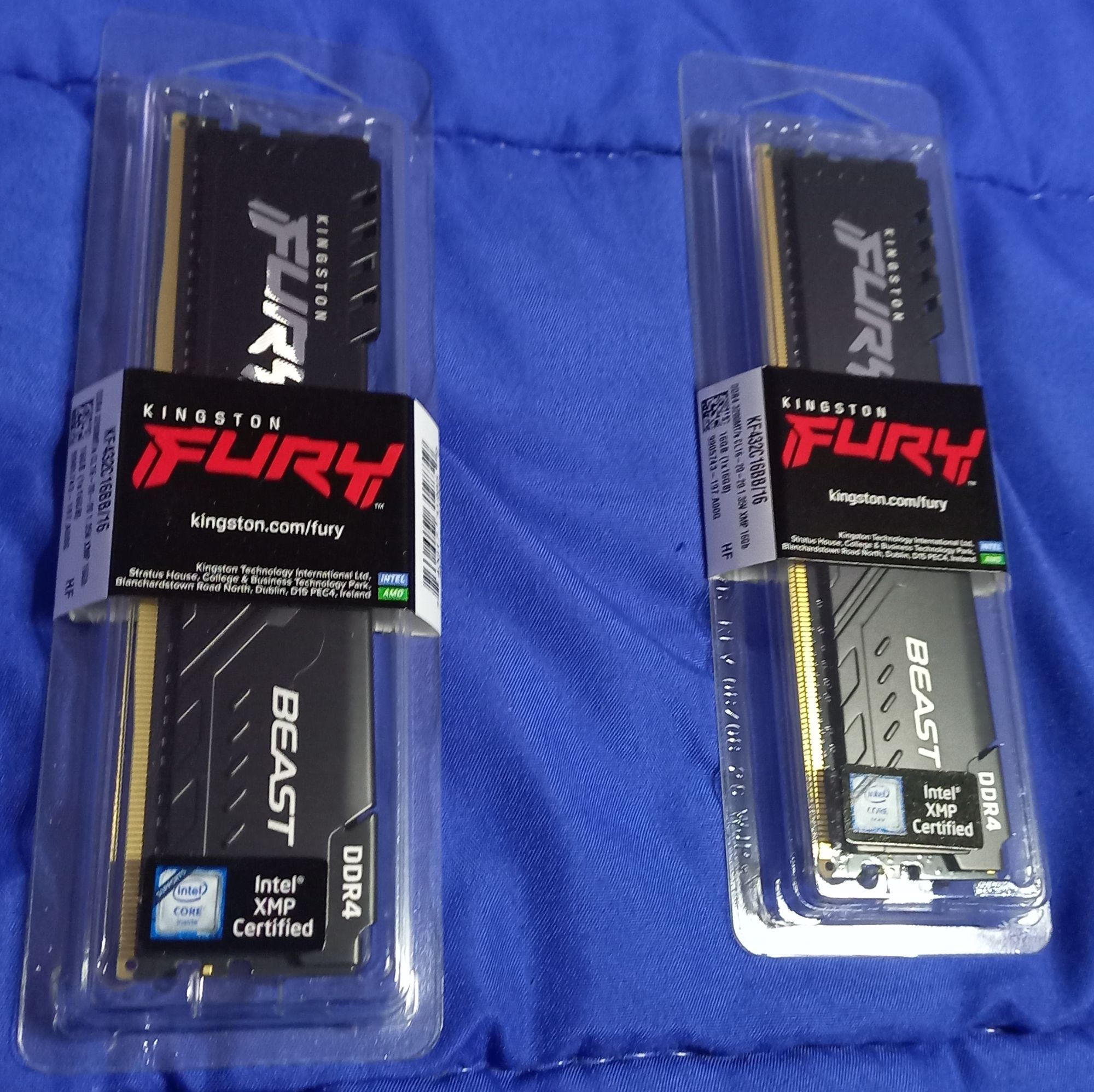 2 Memorias Ram de 16 GB