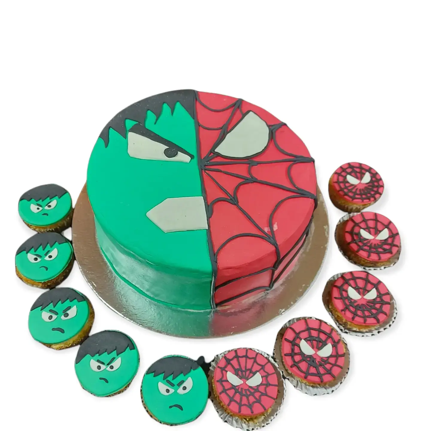 Torta más cupcakes